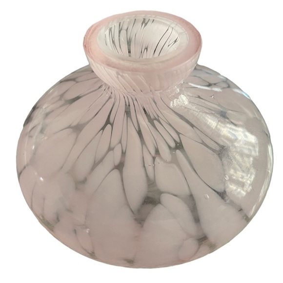 Hand Blown Art Glass Bulbous Pink Speckled Small Vase - Picture 2 of 9